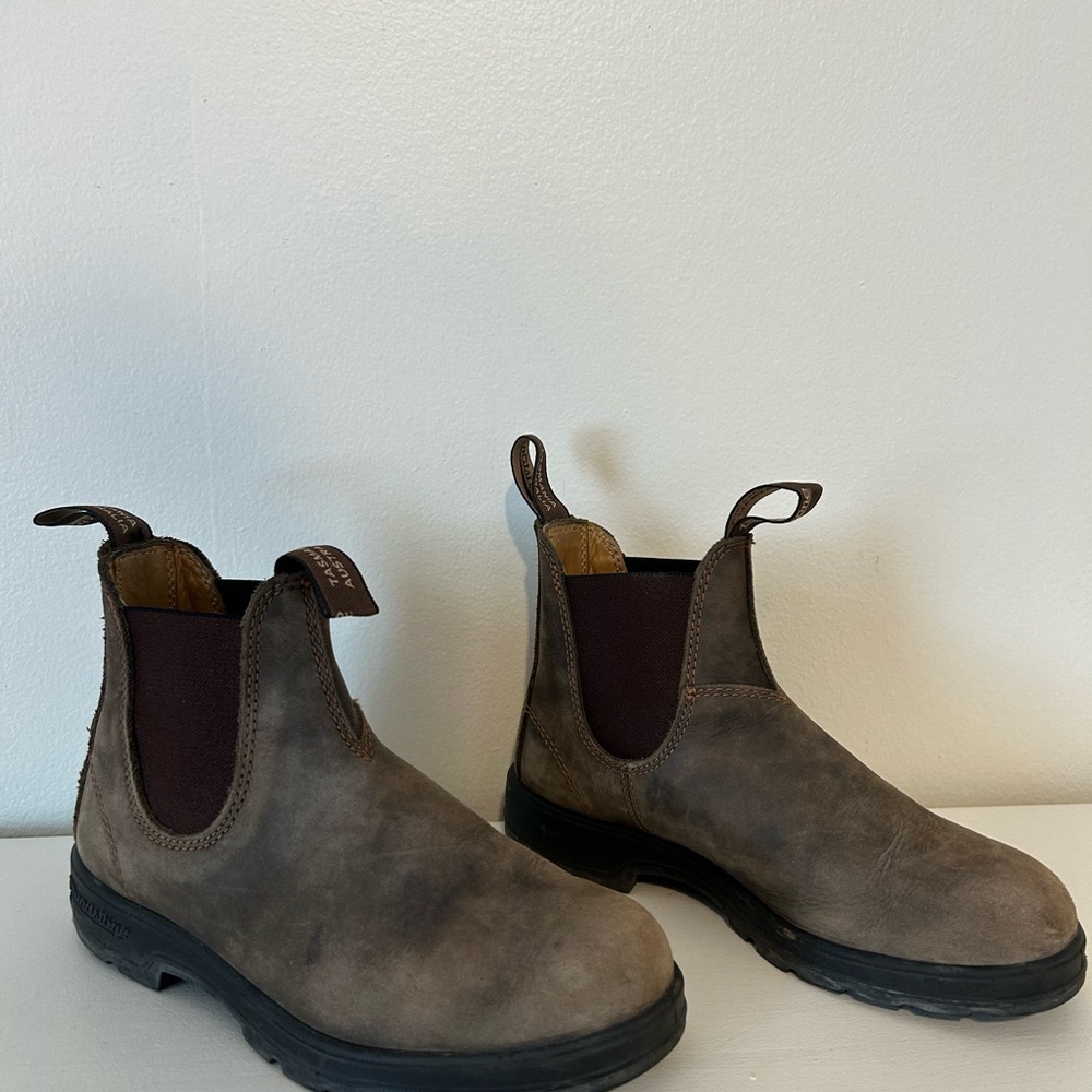 Blundstone #585 Classics Rustic Brown Leather Boo… - image 1